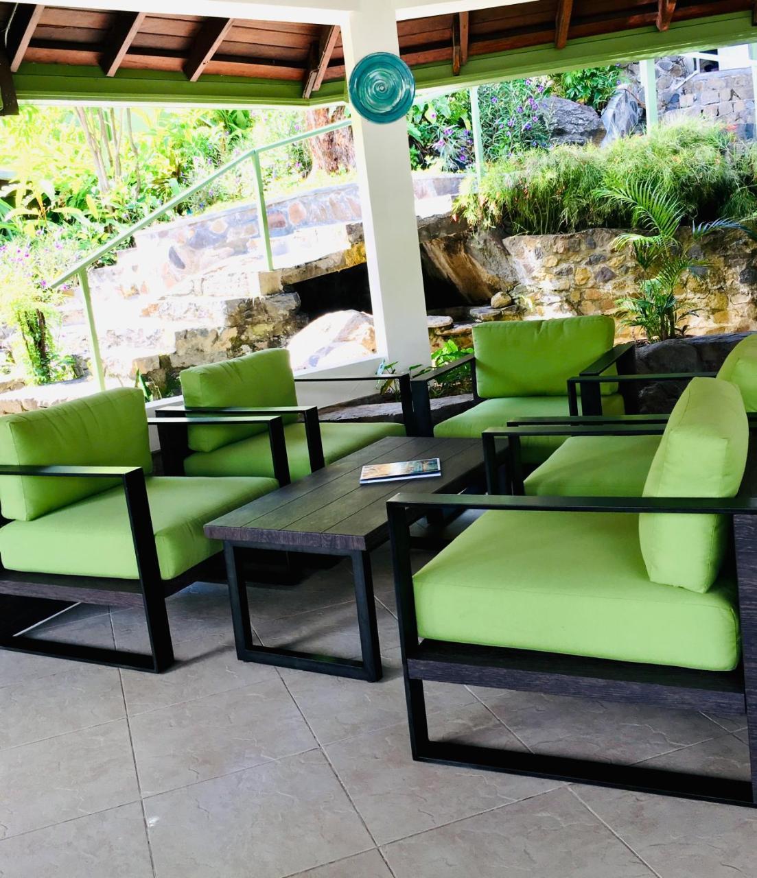 Young Island Resort Calliaqua Ngoại thất bức ảnh