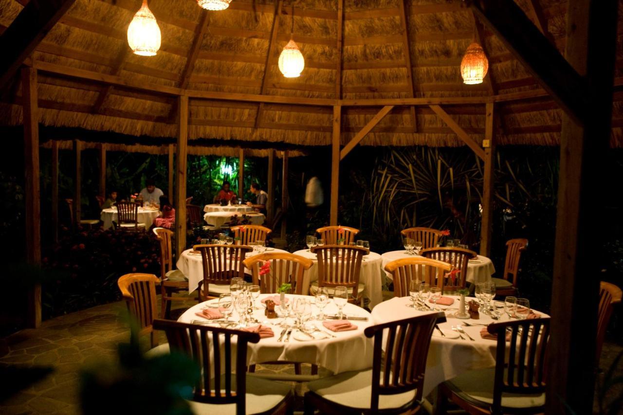 Young Island Resort Calliaqua Ngoại thất bức ảnh